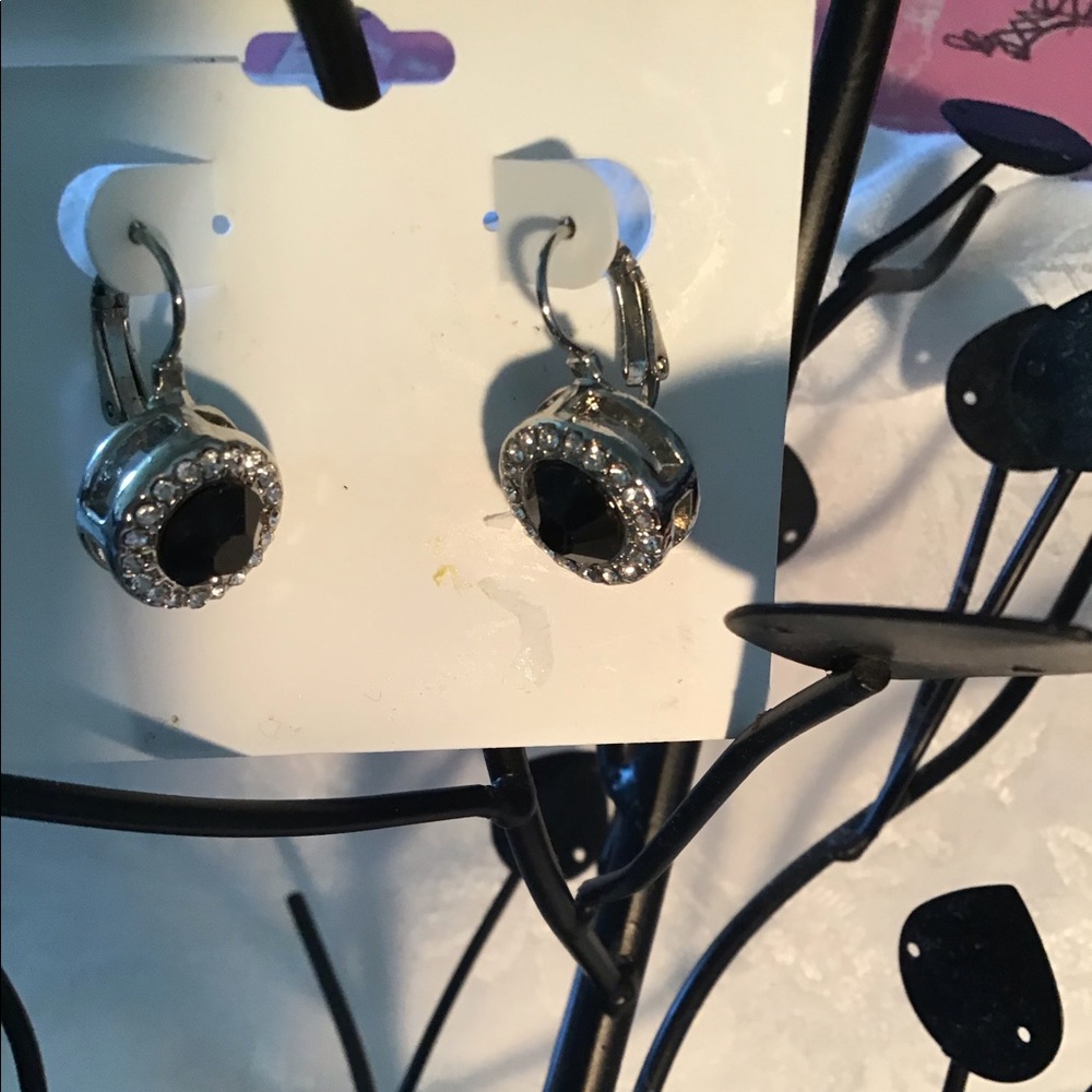Earrings - Picture 3 of 3